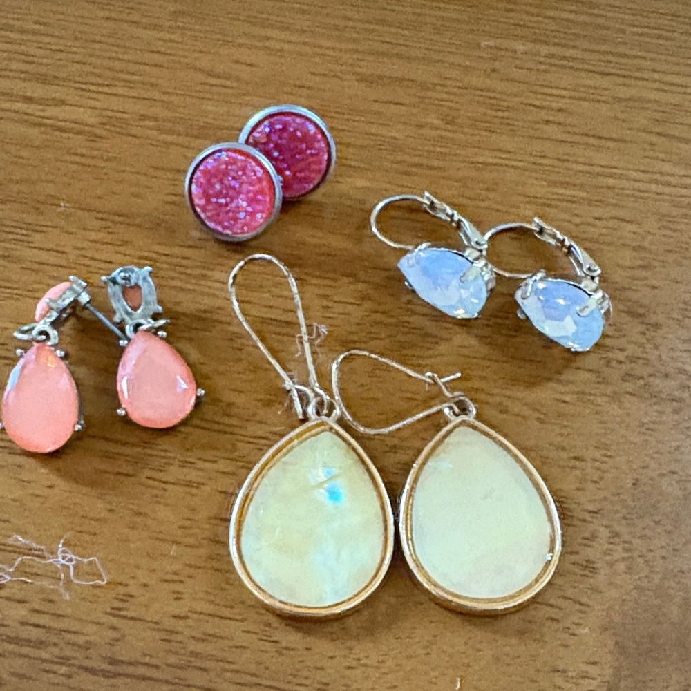 Elegant Gold and Pink Teardrop Earrings